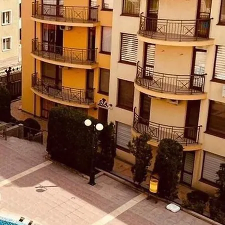 Siana4 Апартаменты *